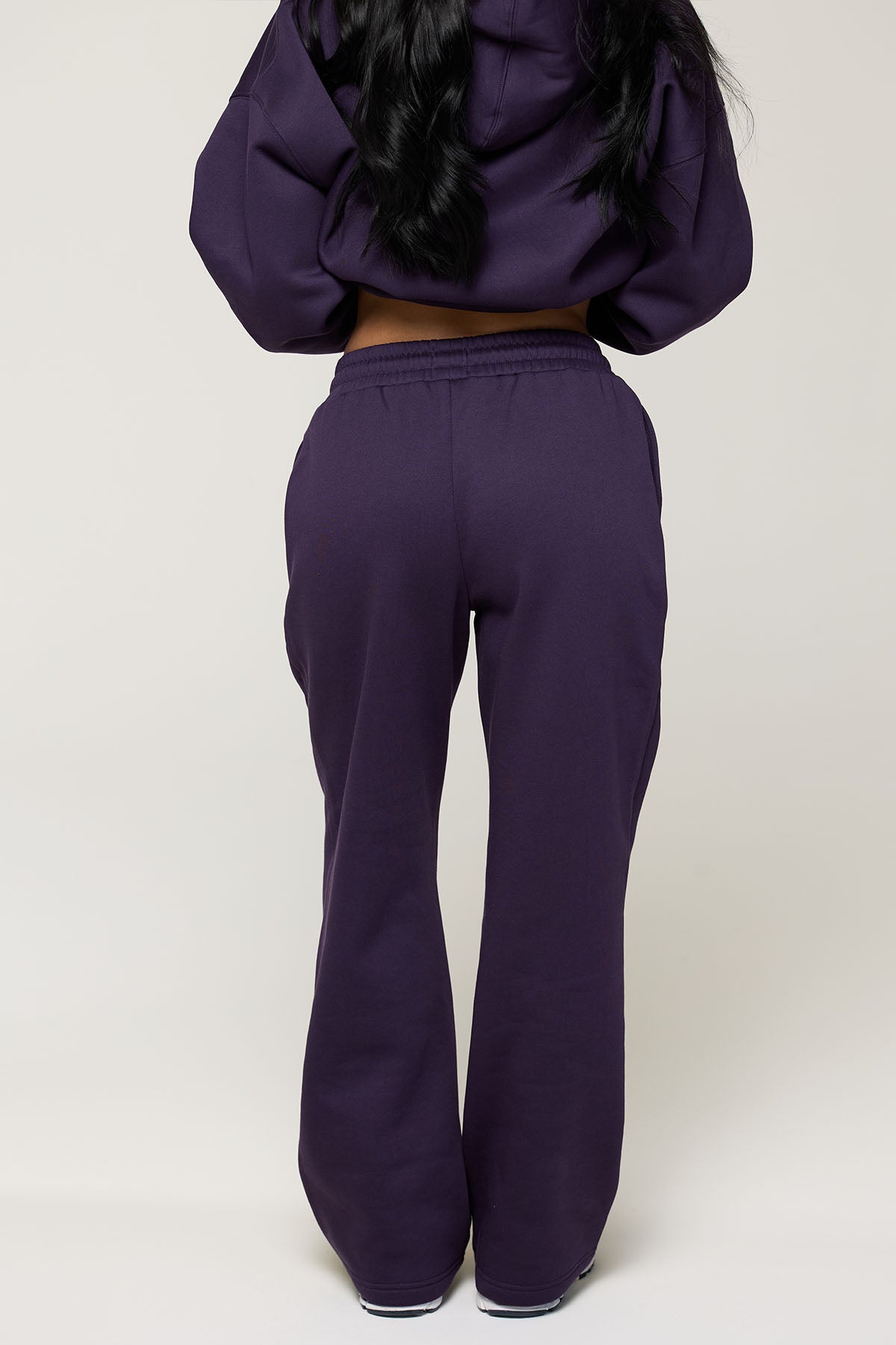 CLOUD STRAIGHT SWEATPANTS - BLACK PLUM