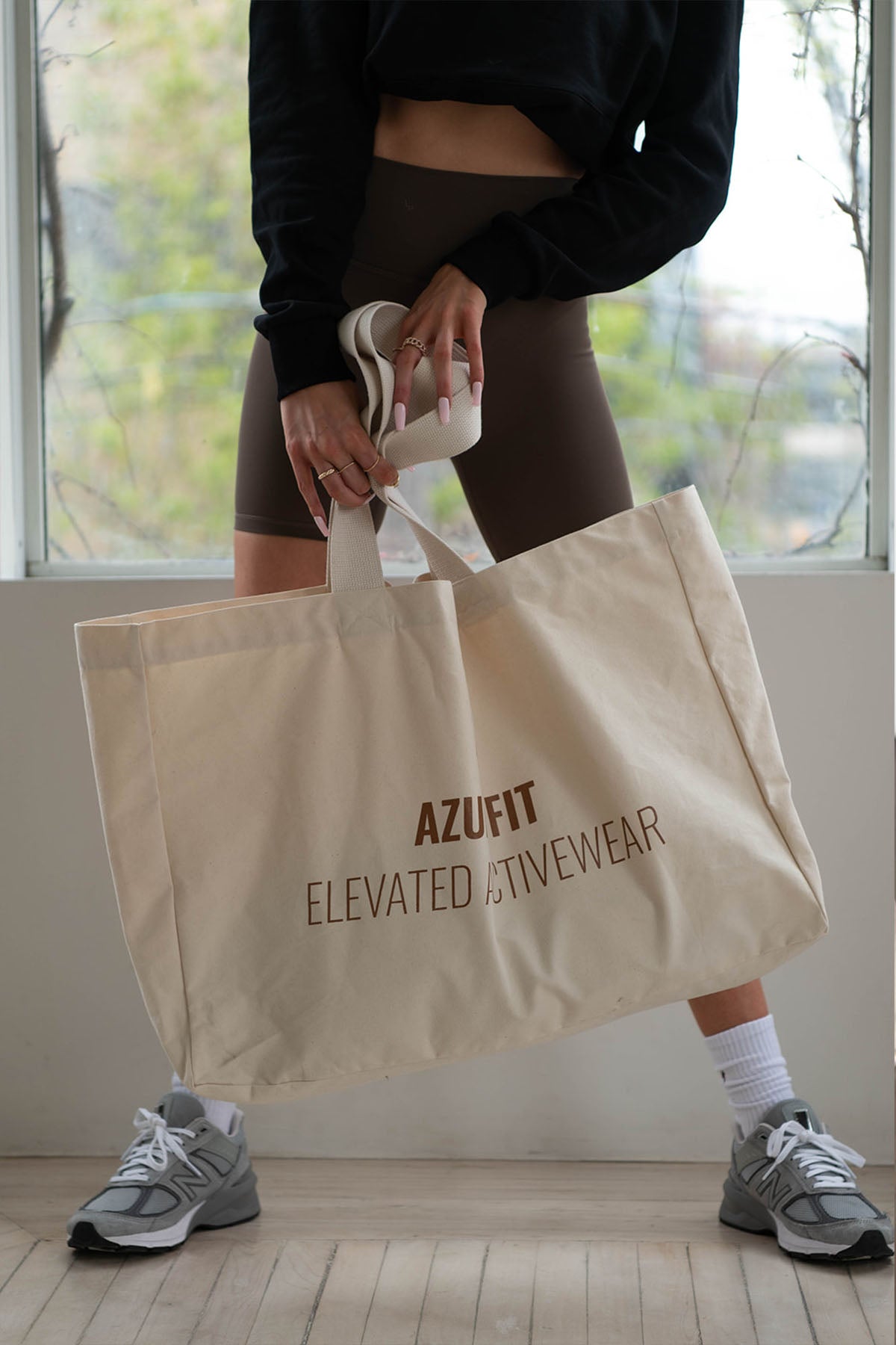OVERSIZED TOTE - CANVAS